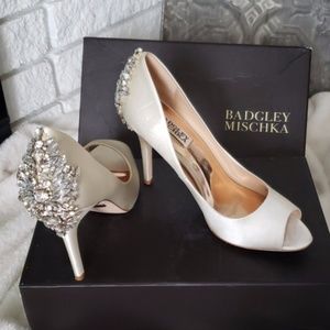 Badgley Mischka Nilla 7.5